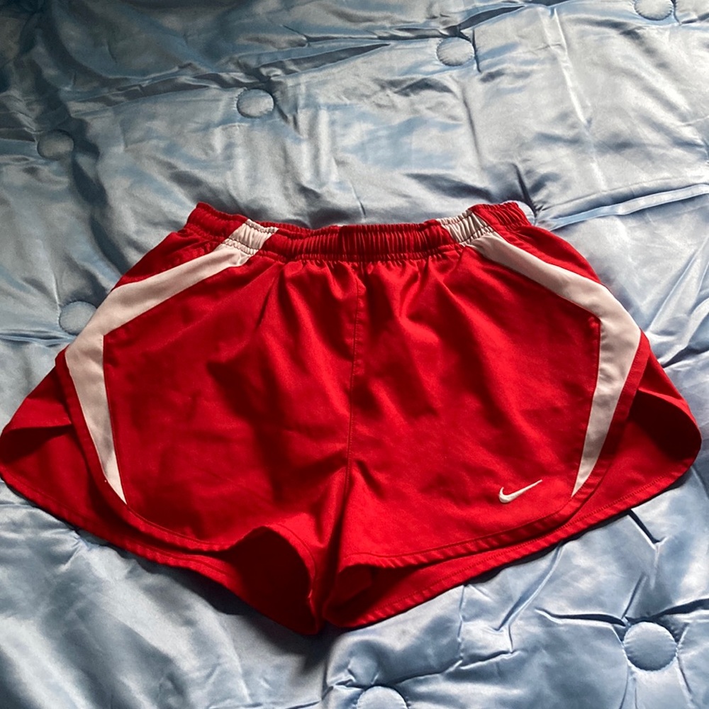Nike shorts size small, excellent condition